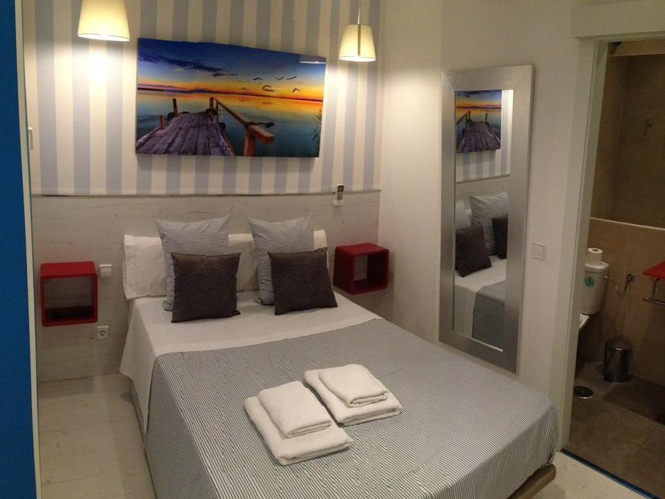 מדריד Hostal Mendoza מראה חיצוני תמונה